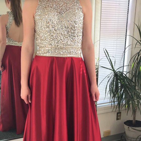 Red prom dress with sequins - Picture 6 of 6